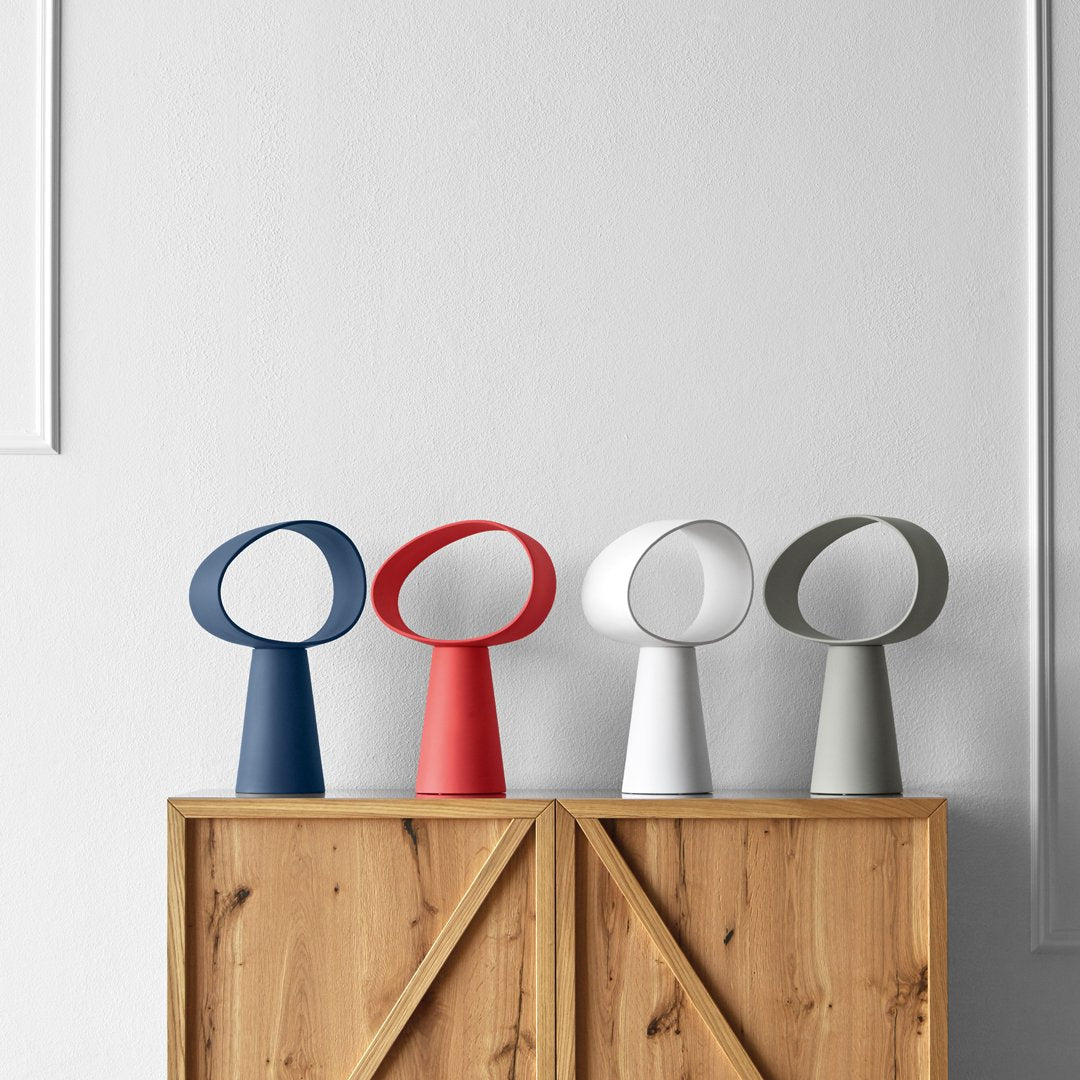 LuxeEclipse - Table Lamp with Sleek Design and Atmospheric Lighting