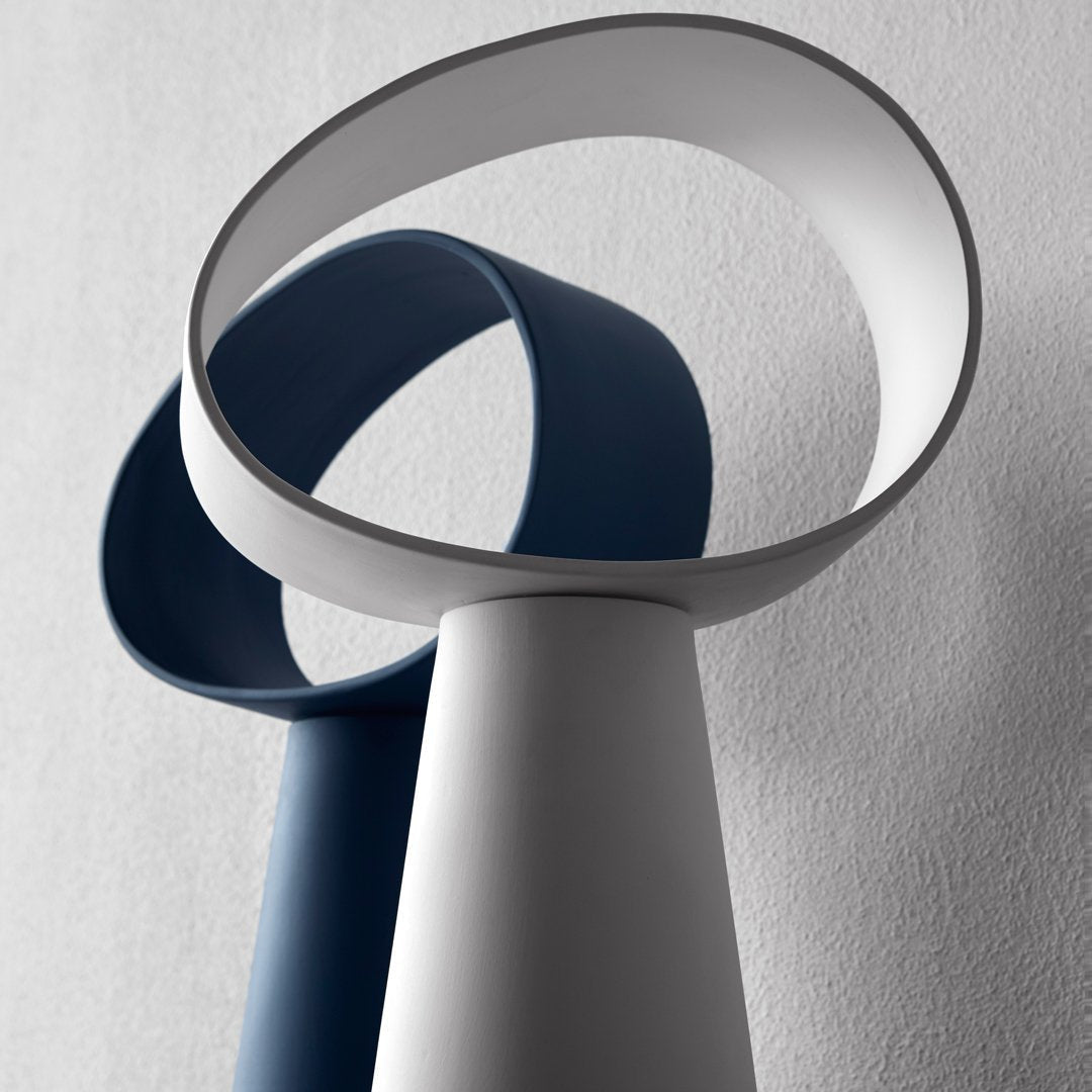 LuxeEclipse - Table Lamp with Sleek Design and Atmospheric Lighting