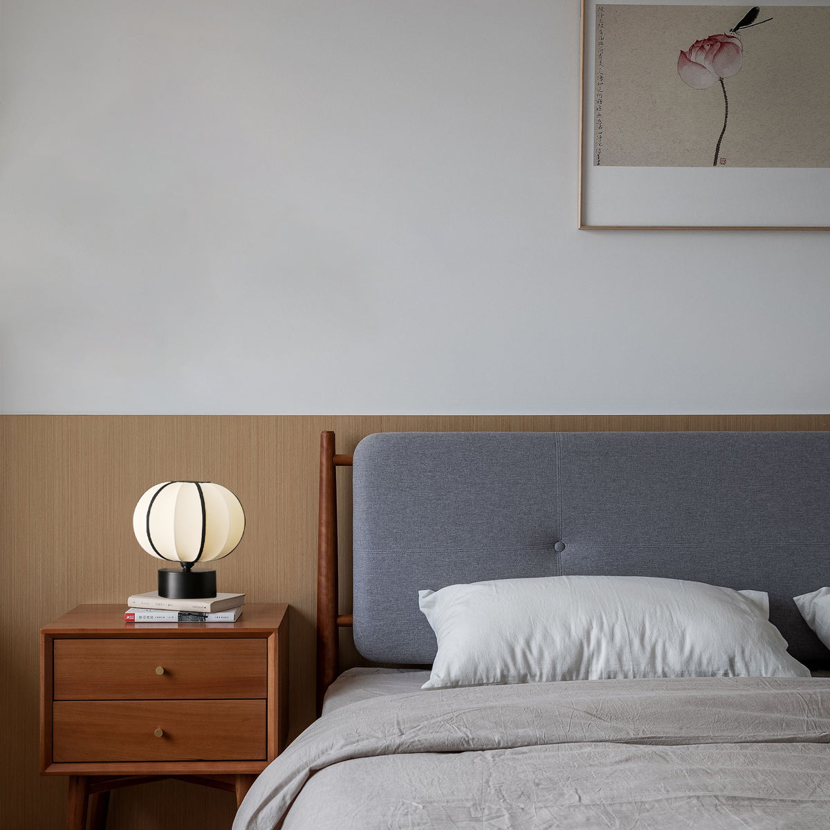 EllosGlow - Table Lamp with Modern Shape and Warm Glow