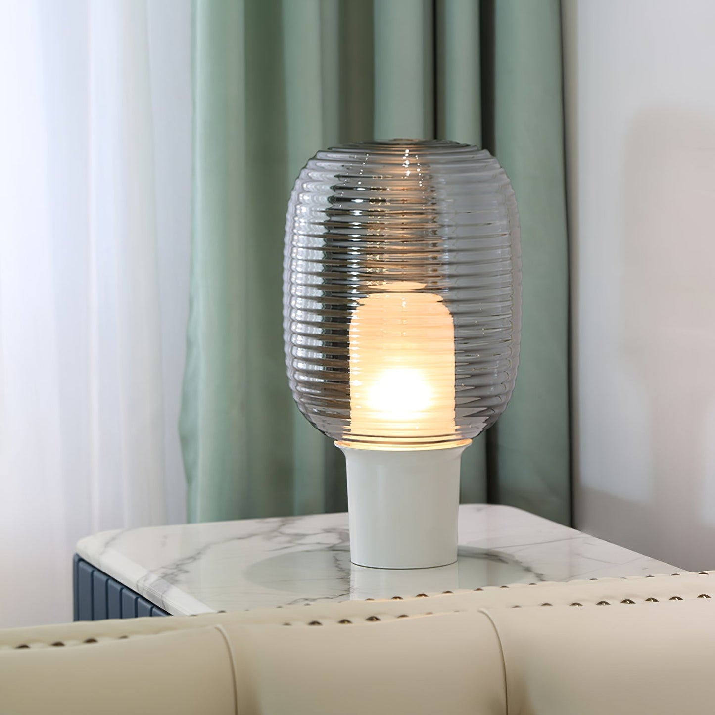 GhiaLuxe - Bordlampe med subtil elegance og behagelig atmosfære