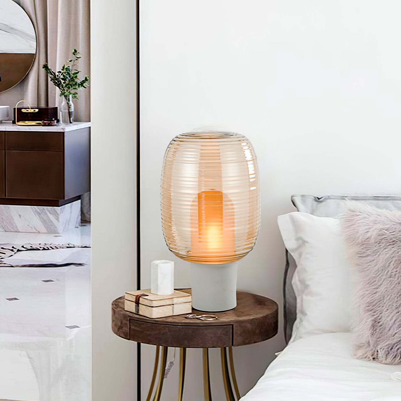 GhiaLuxe - Bordlampe med subtil elegance og behagelig atmosfære