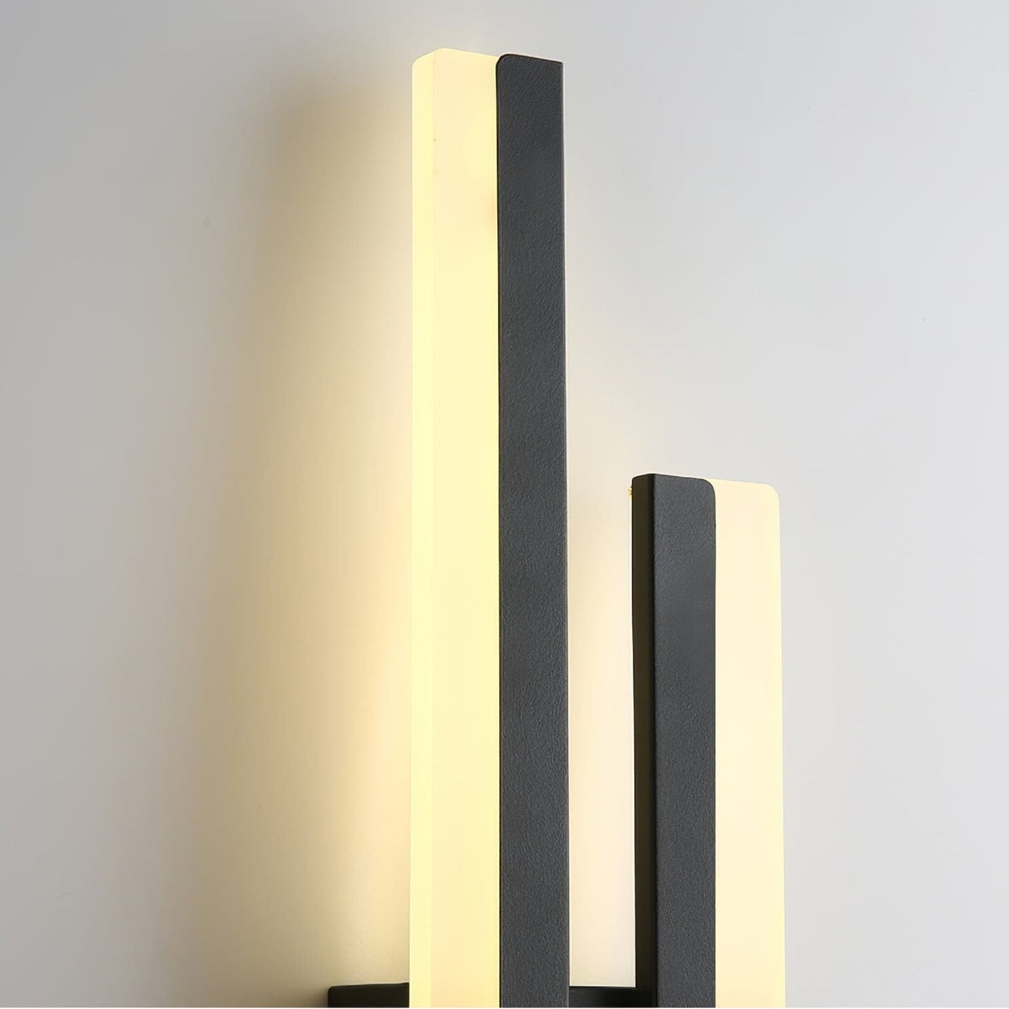 NordicShine - Elegante Wandleuchte mit LED-Technologie