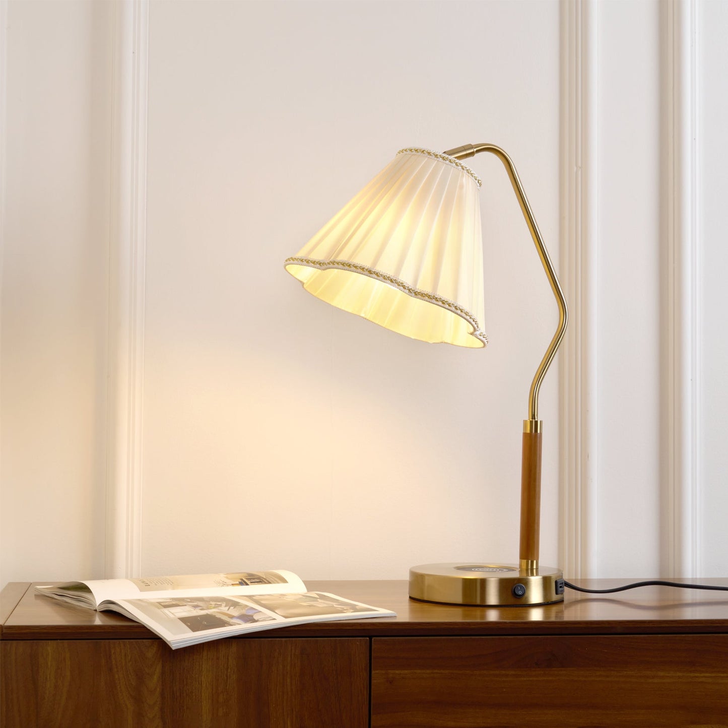 LuxeLight - Florentine Fabric Table Lamp with Gold Base