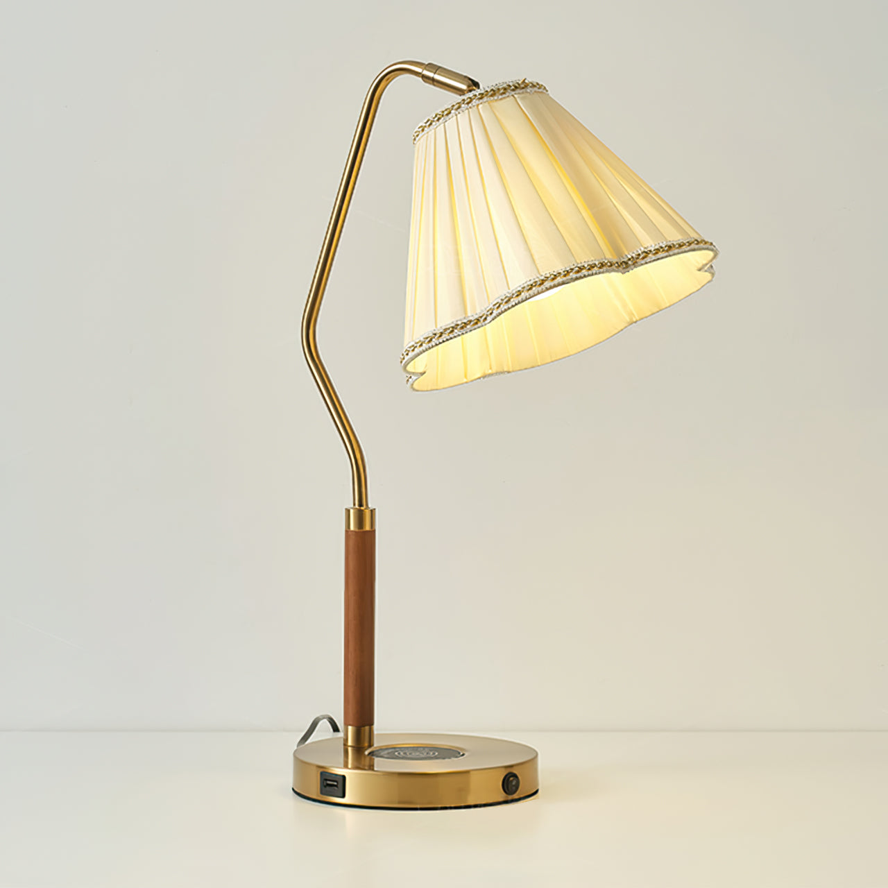 LuxeLight - Florentine Fabric Table Lamp with Gold Base