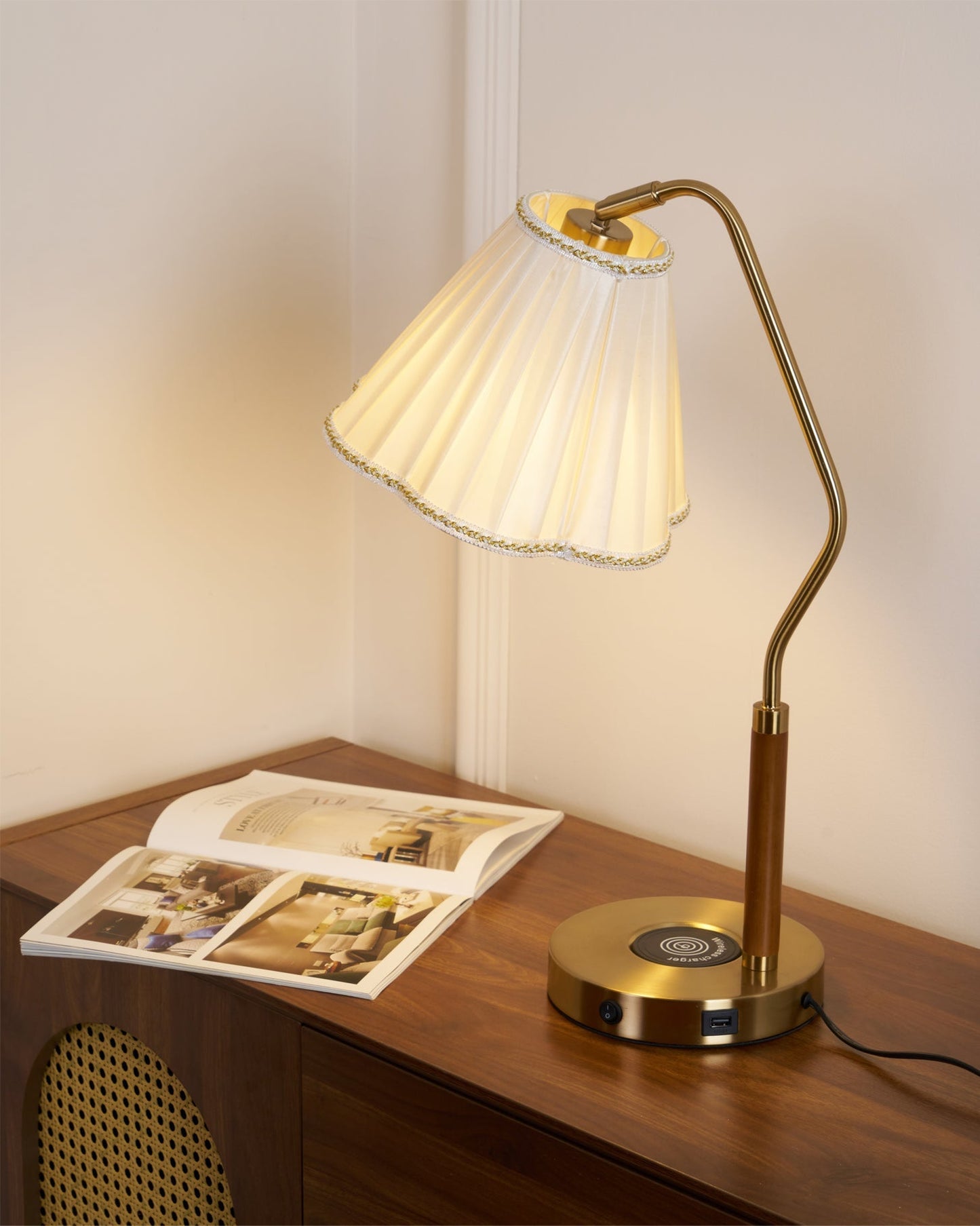 LuxeLight - Florentine Fabric Table Lamp with Gold Base