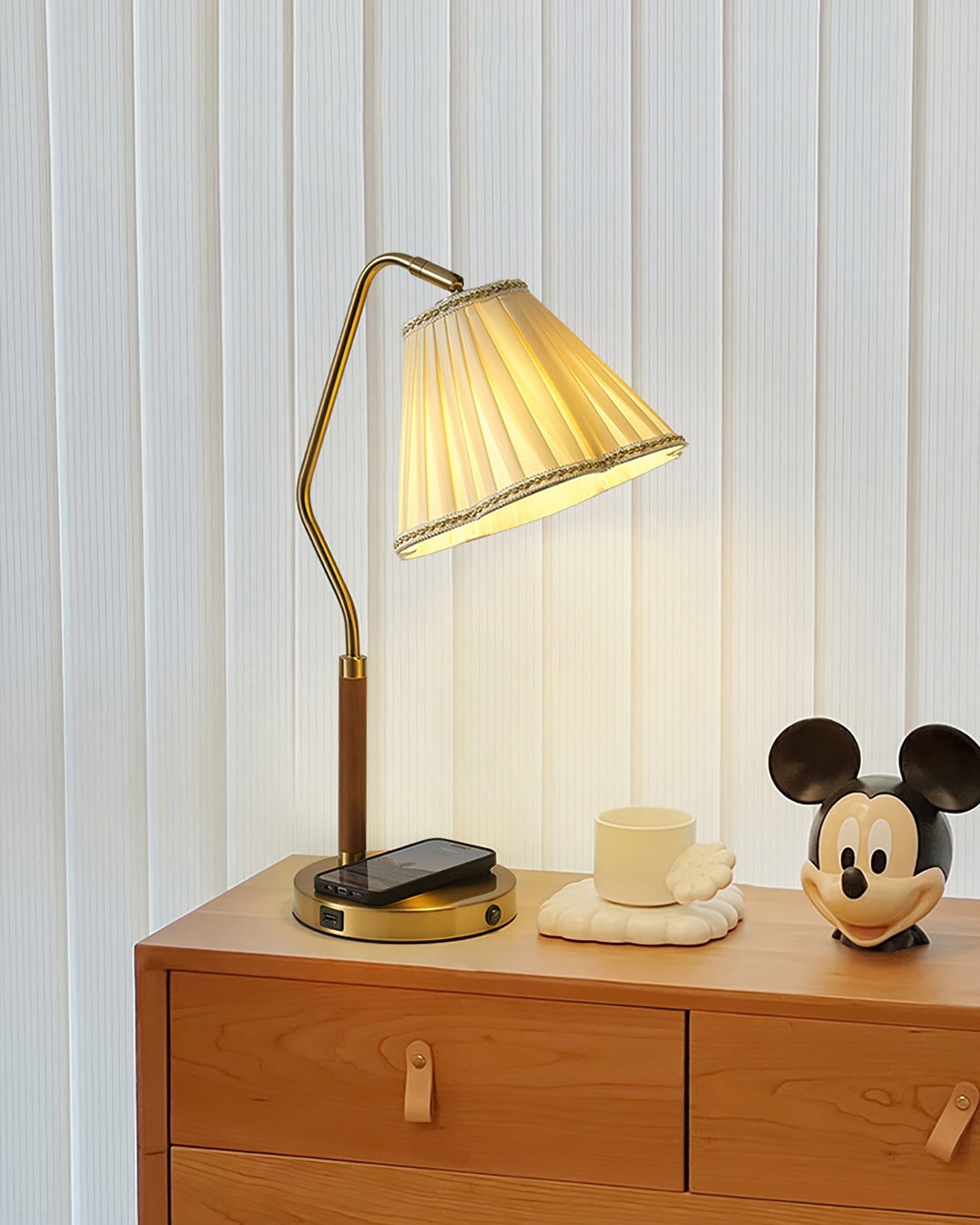 LuxeLight - Florentine Fabric Table Lamp with Gold Base