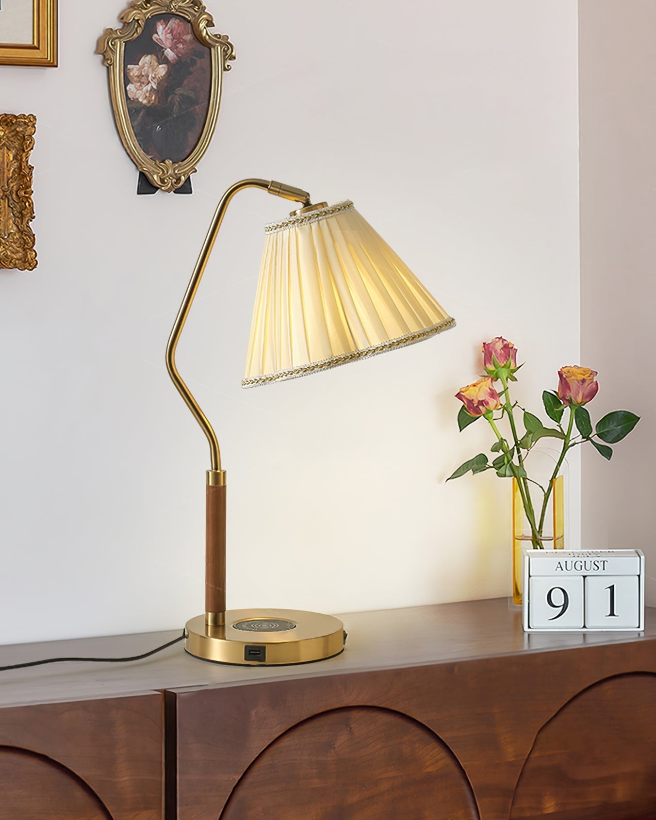 LuxeLight - Florentine Fabric Table Lamp with Gold Base