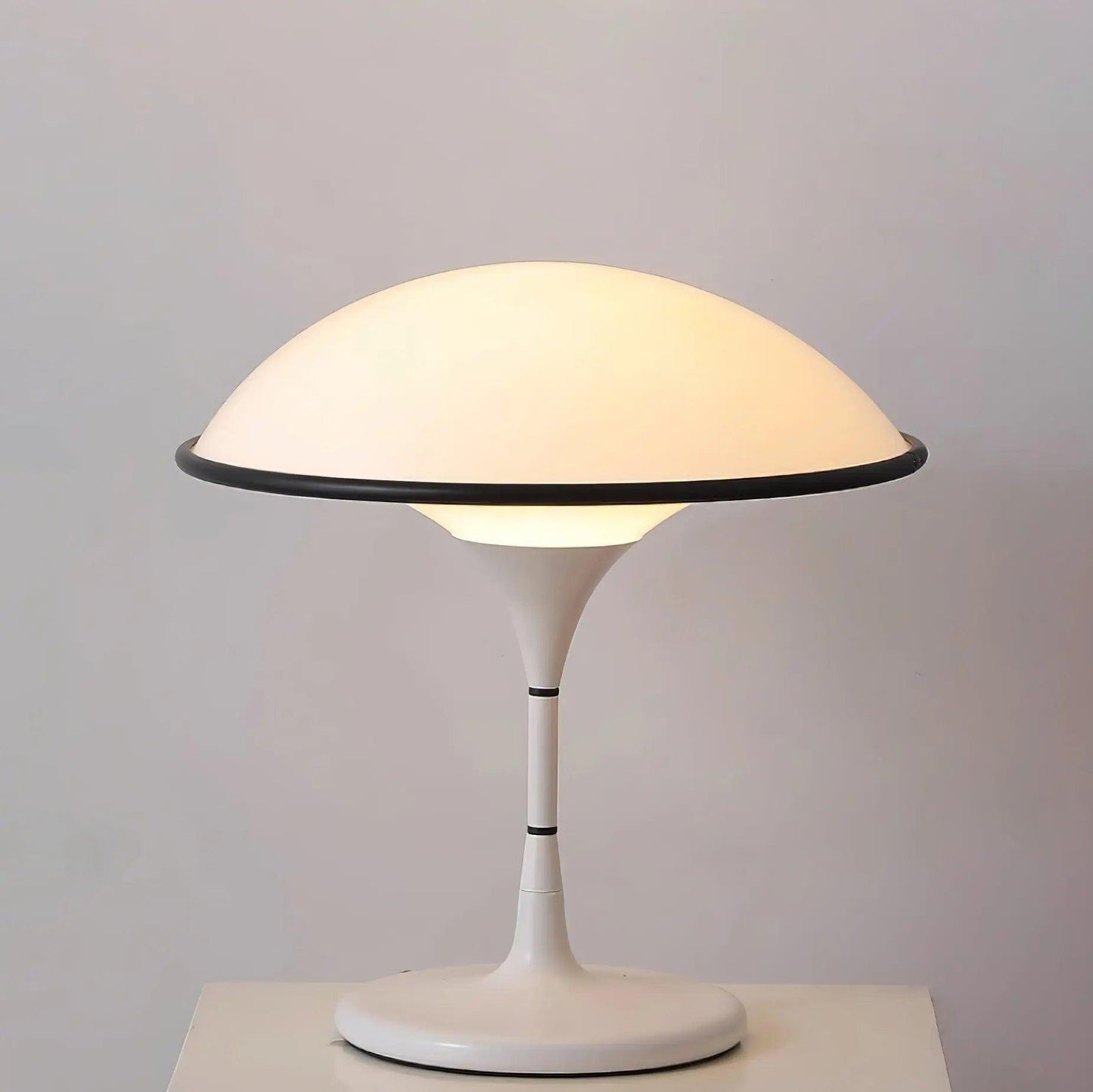 FontanaGlow - Skandinavisk Bordlampe