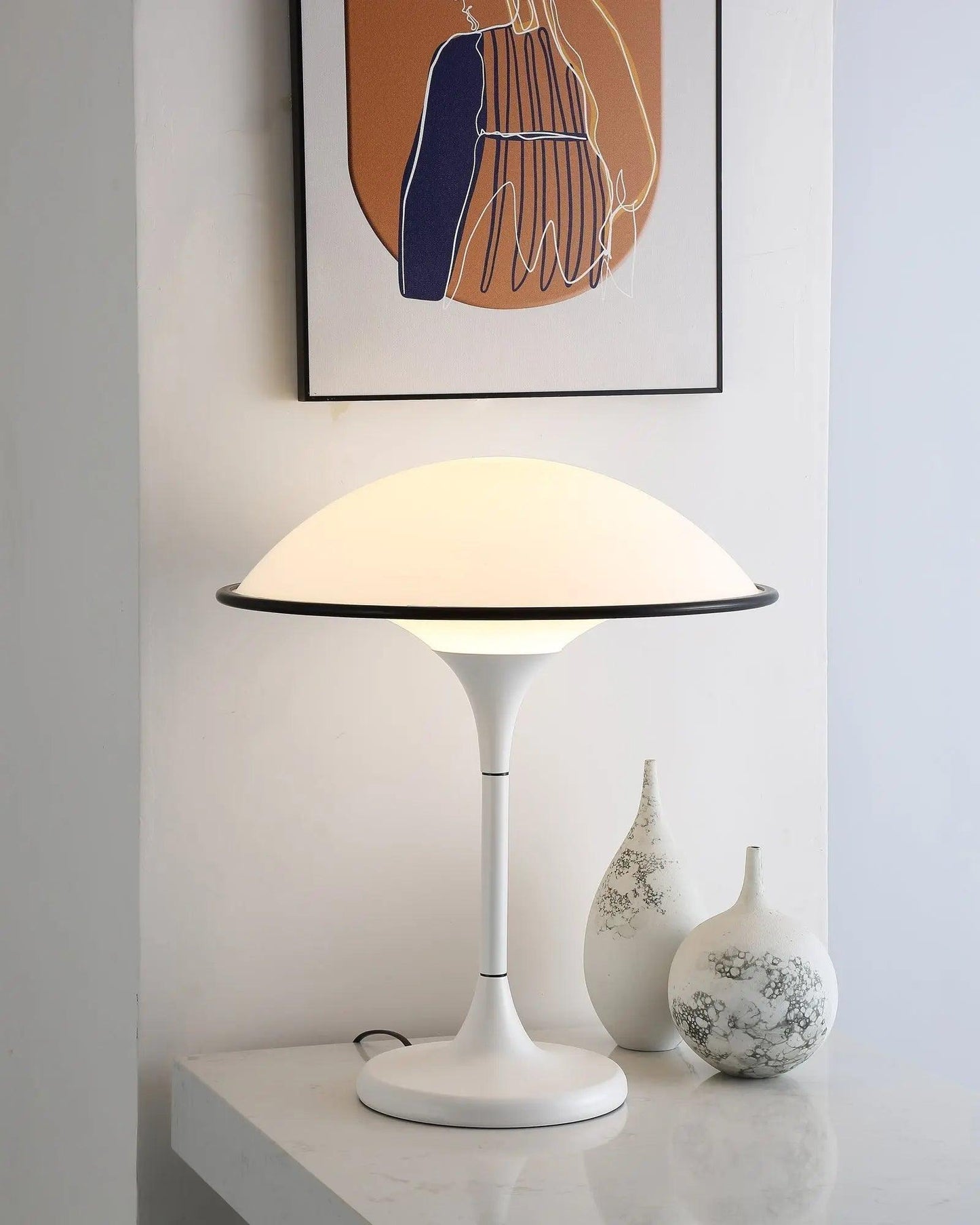 FontanaGlow - Skandinavisk Bordlampe