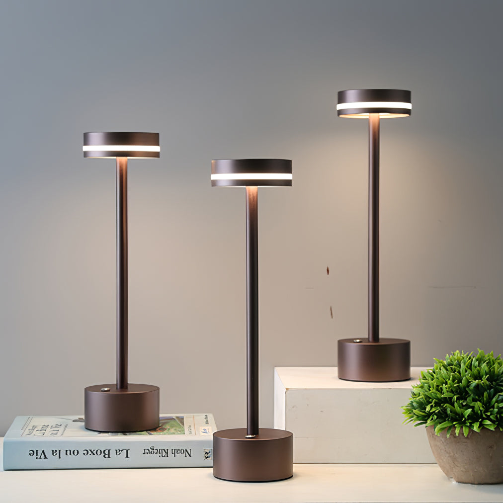 FunGloed - LED bordlampe med energisk design og behagelig belysning
