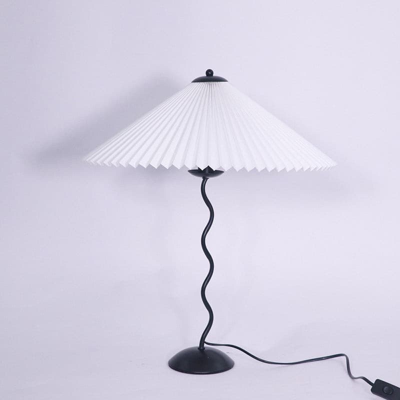 LichtPlissé - Table Lamp with Luxurious Pleated Shade and Wooden Base