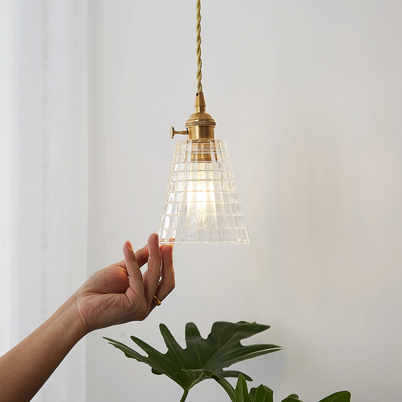 GlassLuxe - Hengelampe med elegant glassdesign
