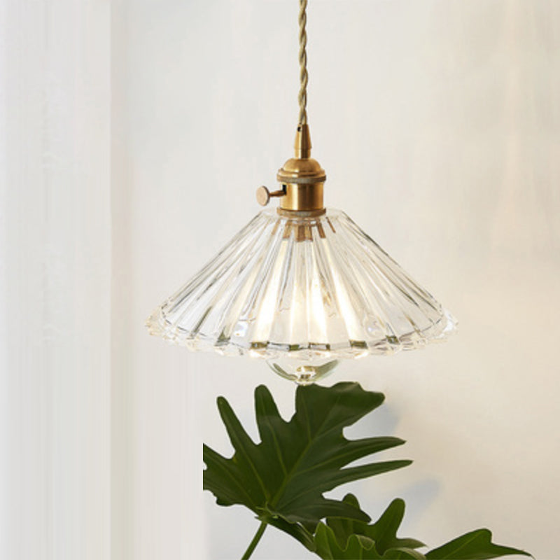 GlassLuxe - Hengelampe med elegant glassdesign