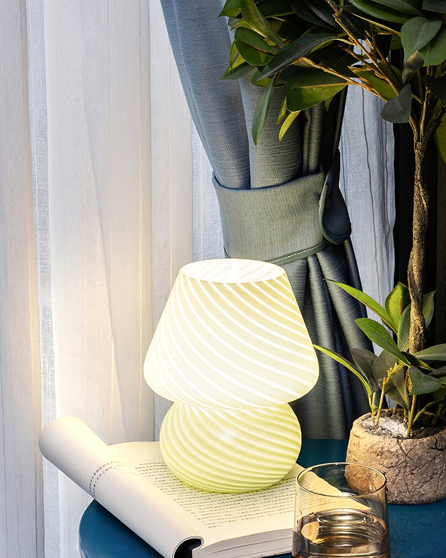 CrystalAnsel - Bordlampe