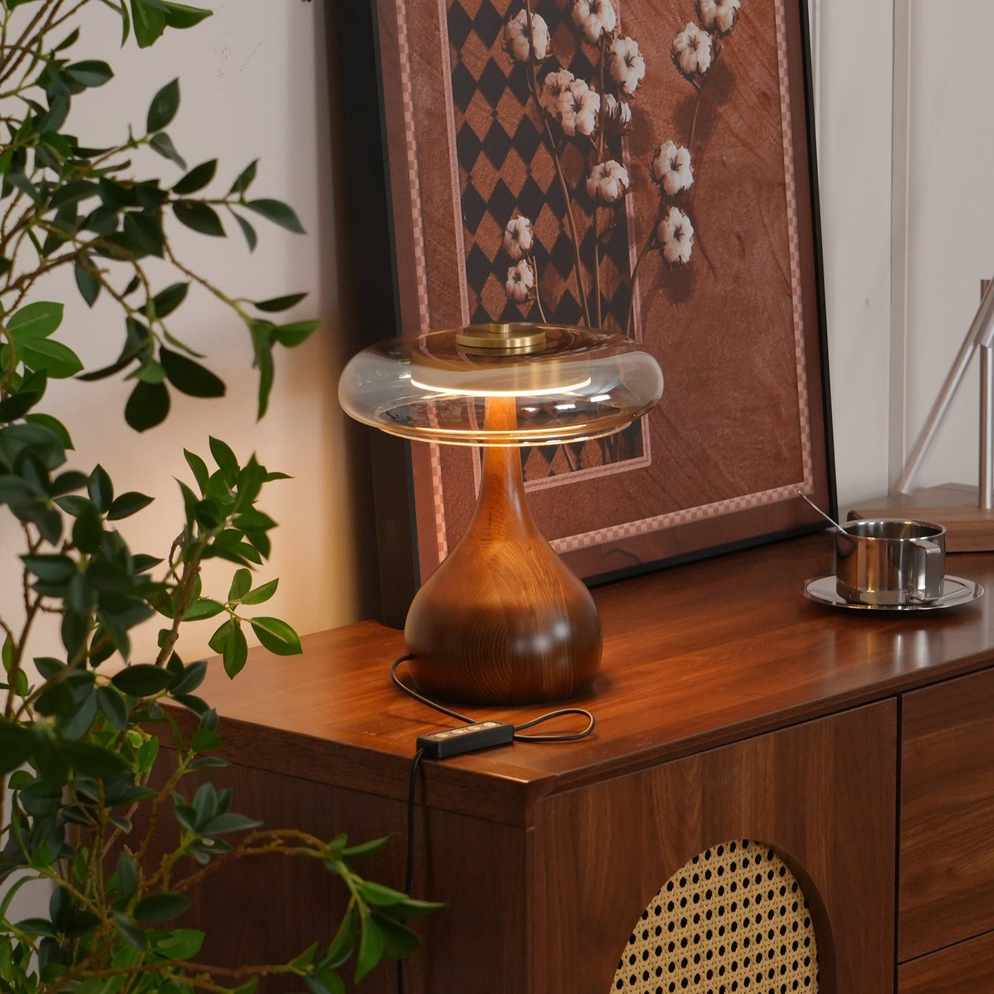 WoodLuxe - Lampe de table design avec LED réglable