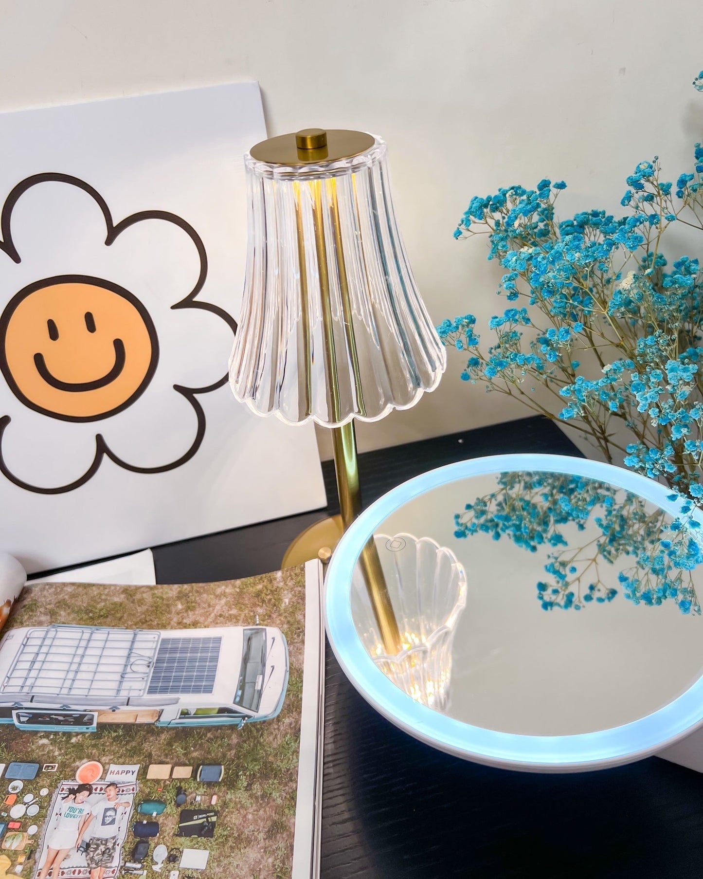 DiamondGlow – Bærbar bordlampe med guldfinish