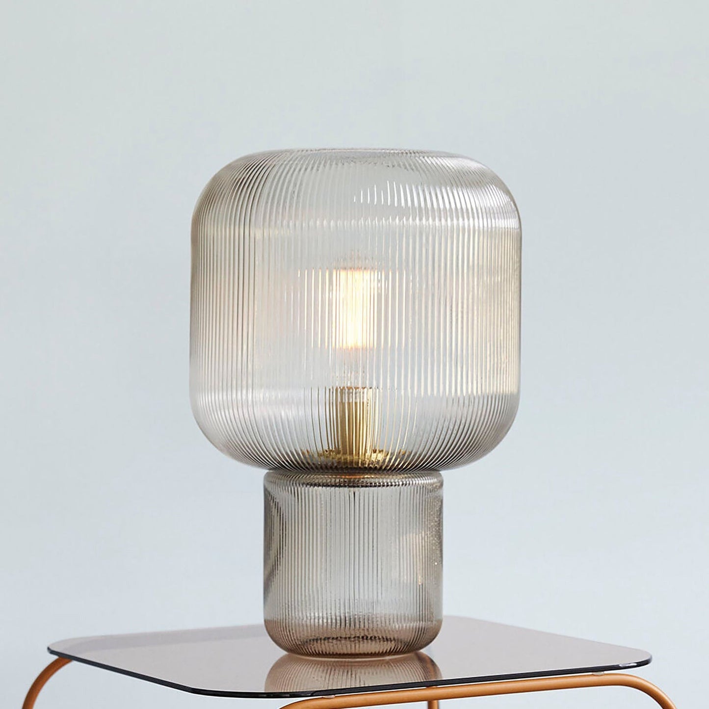 GlowSphere - Oval bordlampe af glas og metal