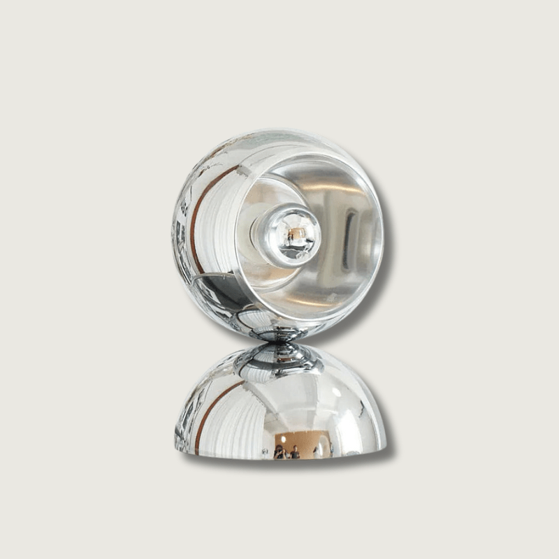LuxeMickey - Table Lamp with Charismatic Style and Subtle Lighting