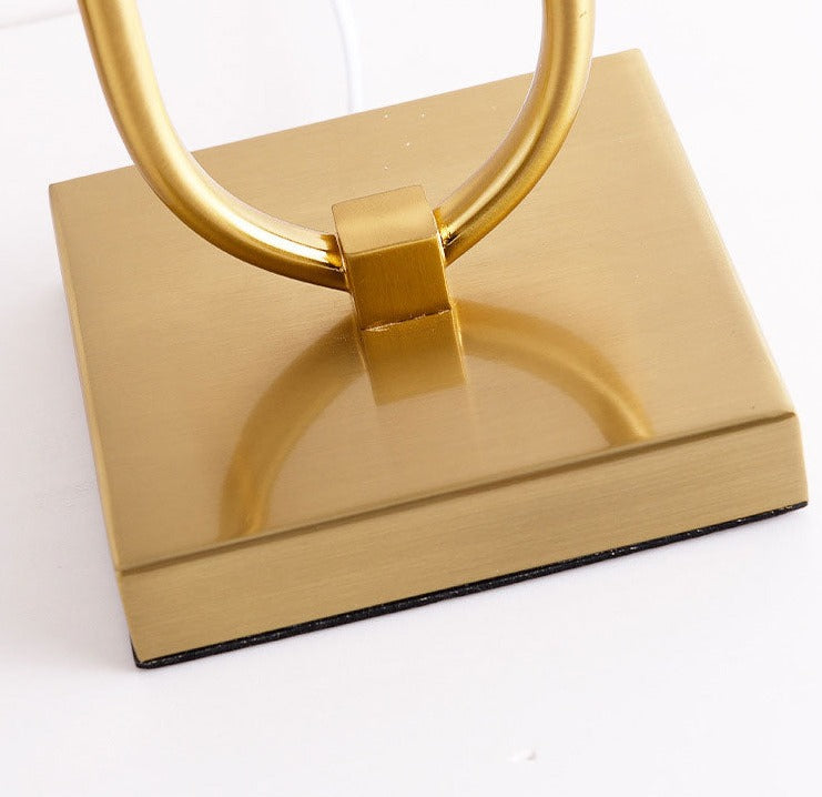 GoldenAura - Postmoderne Gouden Lamp