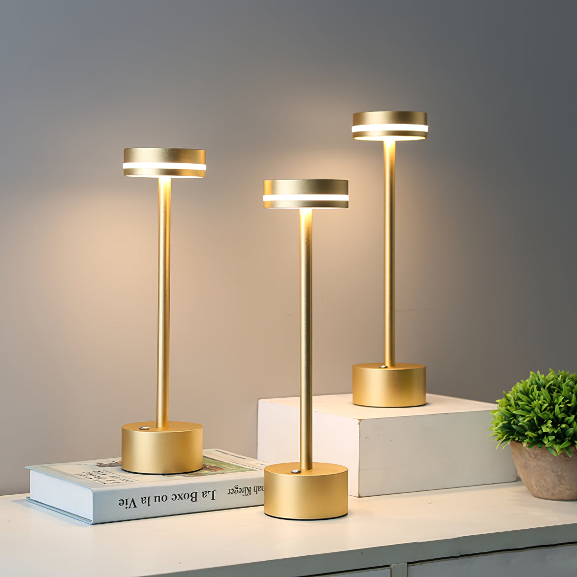 FunGloed - LED bordlampe med energisk design og behagelig belysning