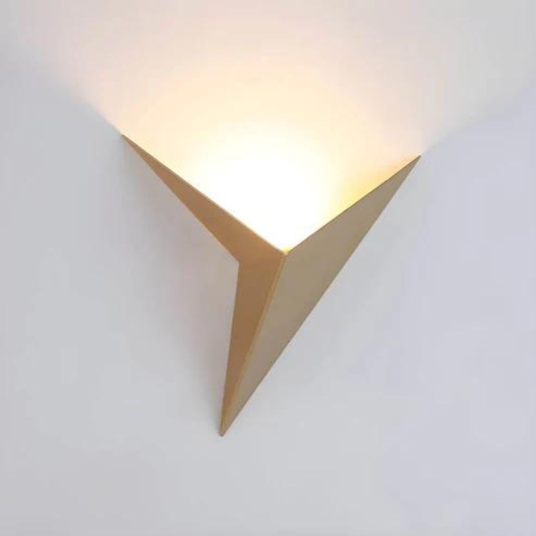 AuraLight - Elegant vegglampe med minimalistisk design
