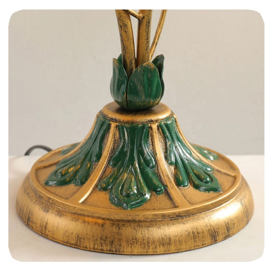 BloemLuxe - Fransk bordlampe med blomsterdesign
