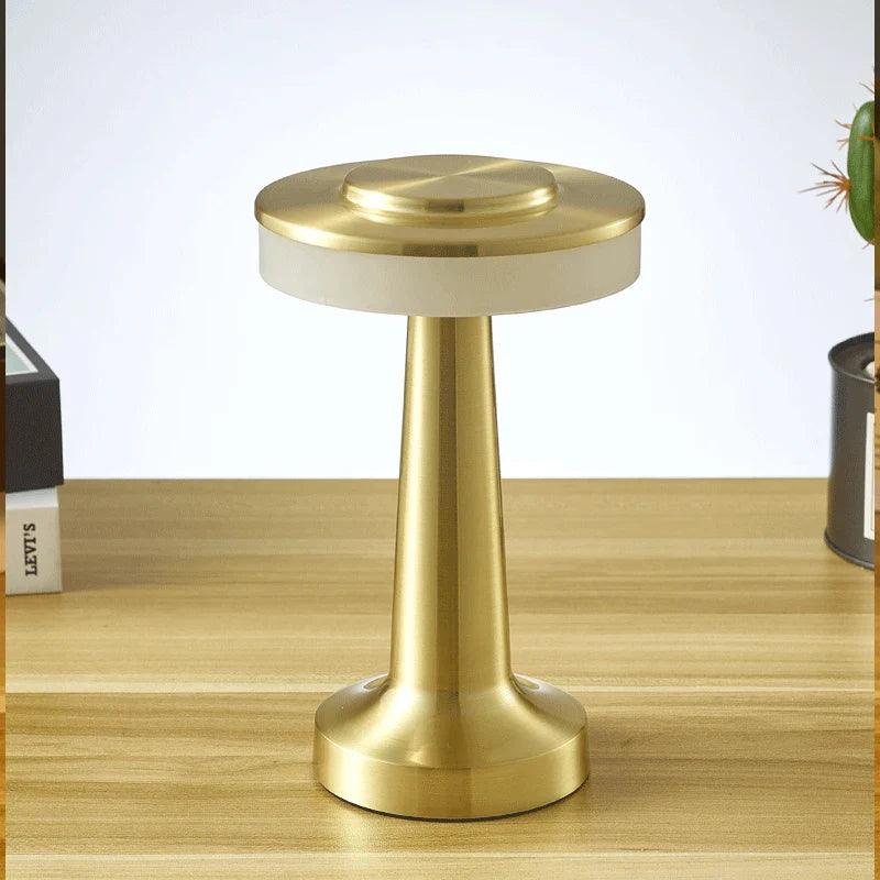 MetalAura - Lampe de table nordique