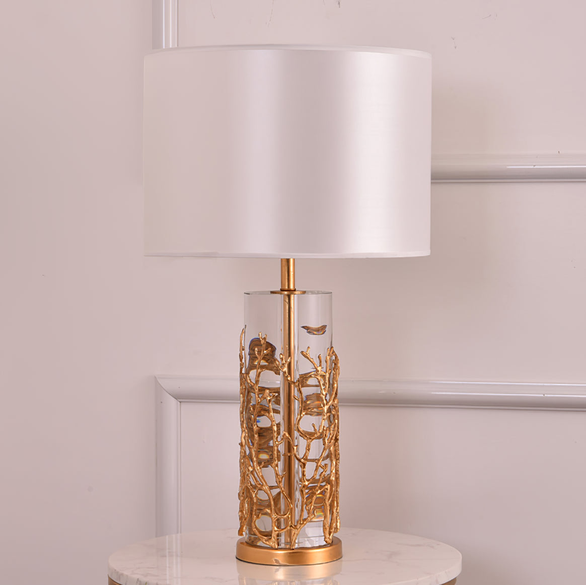 QuatrefoilElegance - Table Lamp