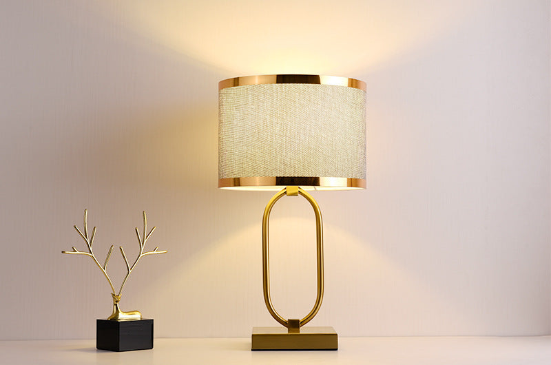 GoldenAura - Postmoderne Gouden Lamp
