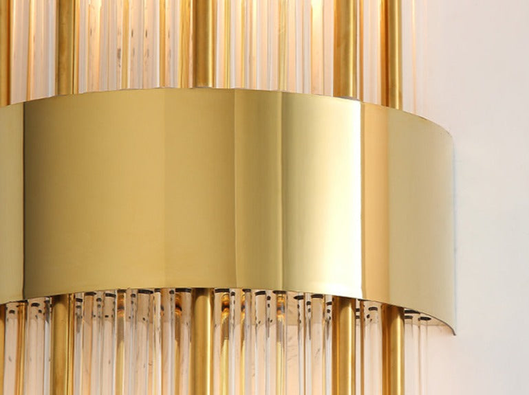 RadiantLux - Guld Krystal Væglampe med Bæredygtigt Design
