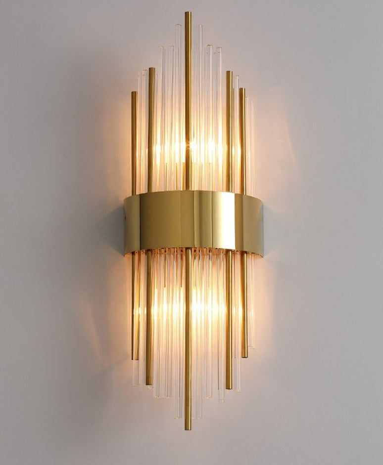 RadiantLux - Guld Krystal Væglampe med Bæredygtigt Design