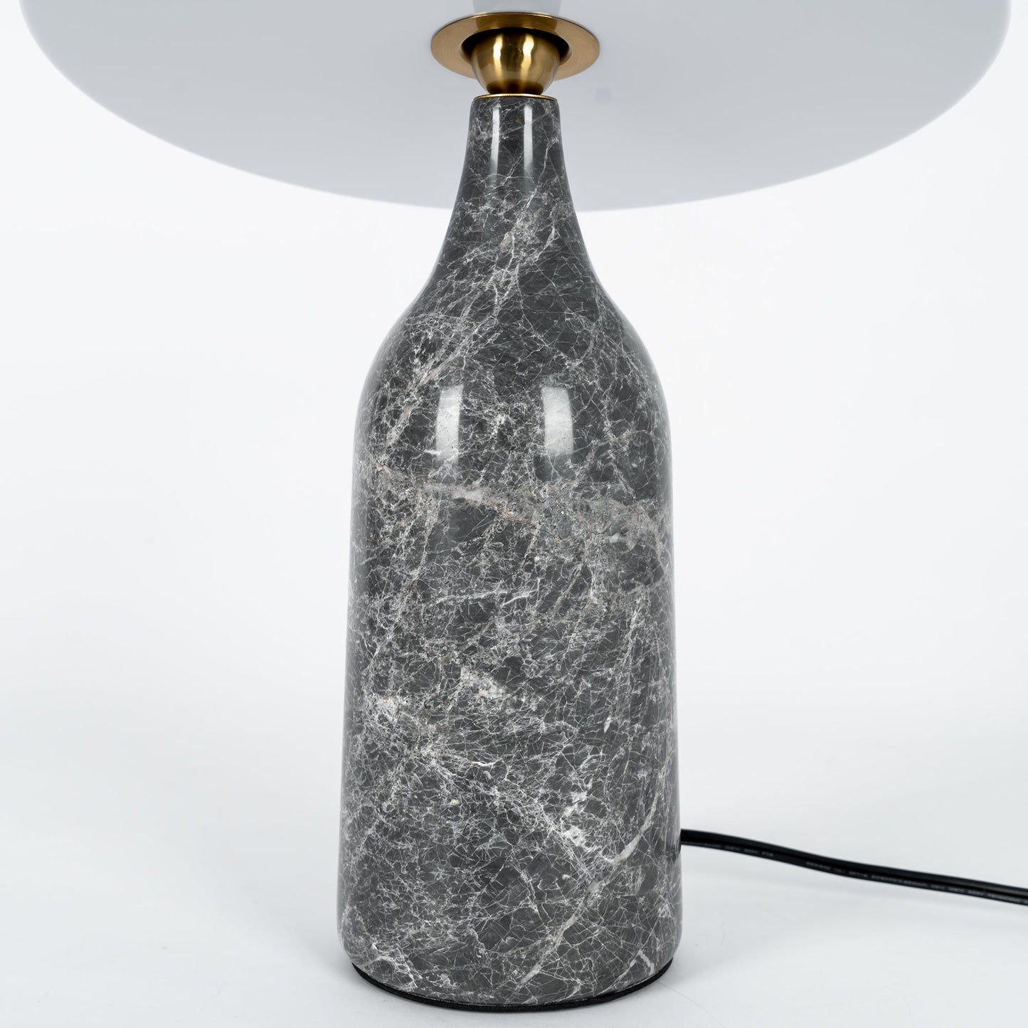LuxeEddy - Table Lamp with Elegant Design and Subtle Light Distribution
