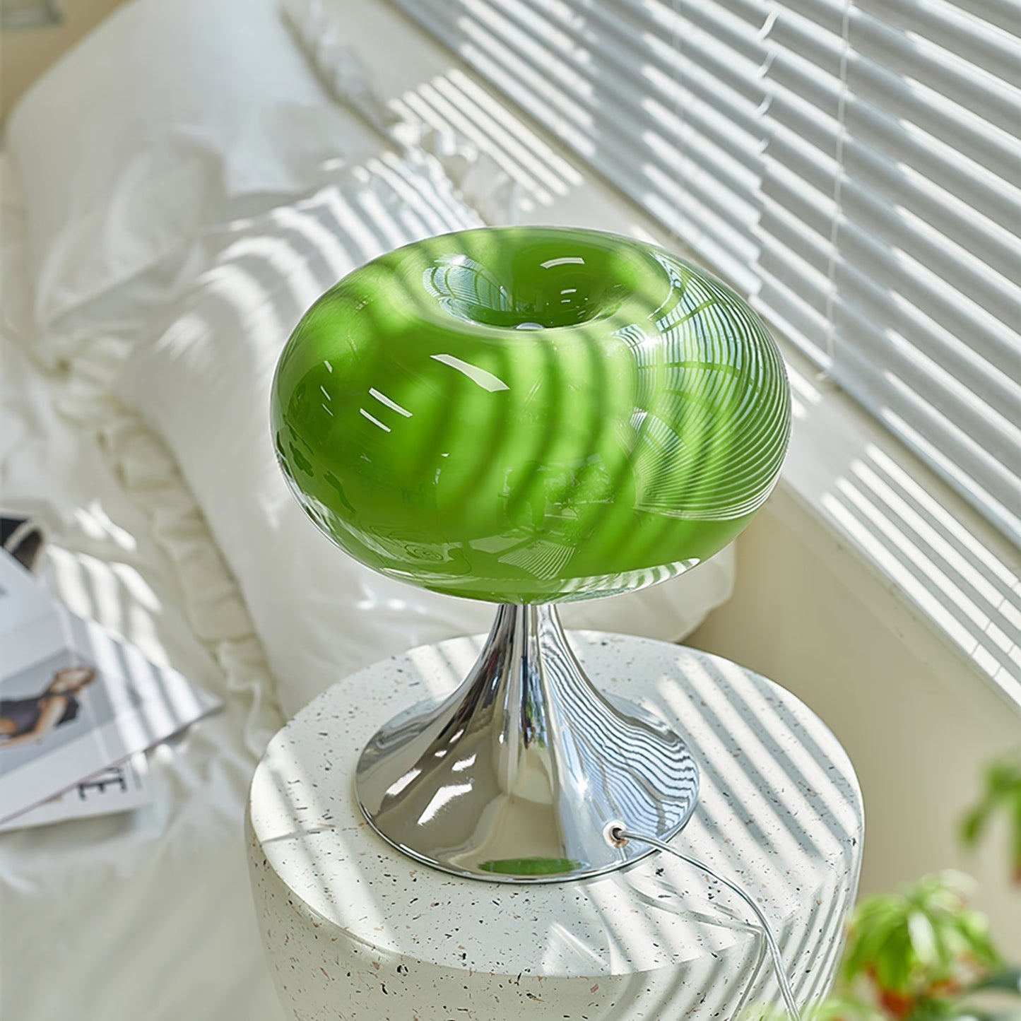 LolliGlow - Farverig glas- og metallampe til bord