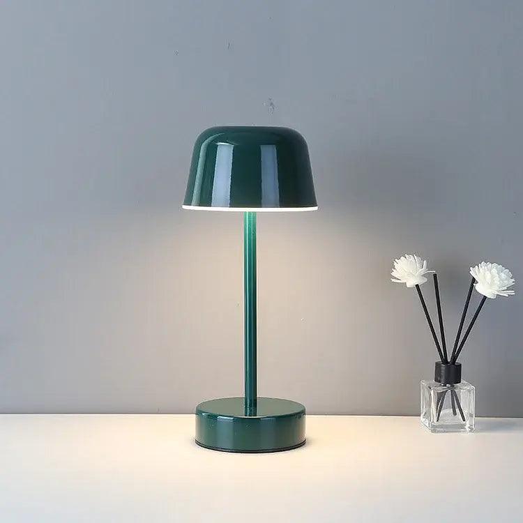 IlluCore - Modern Table Lamp
