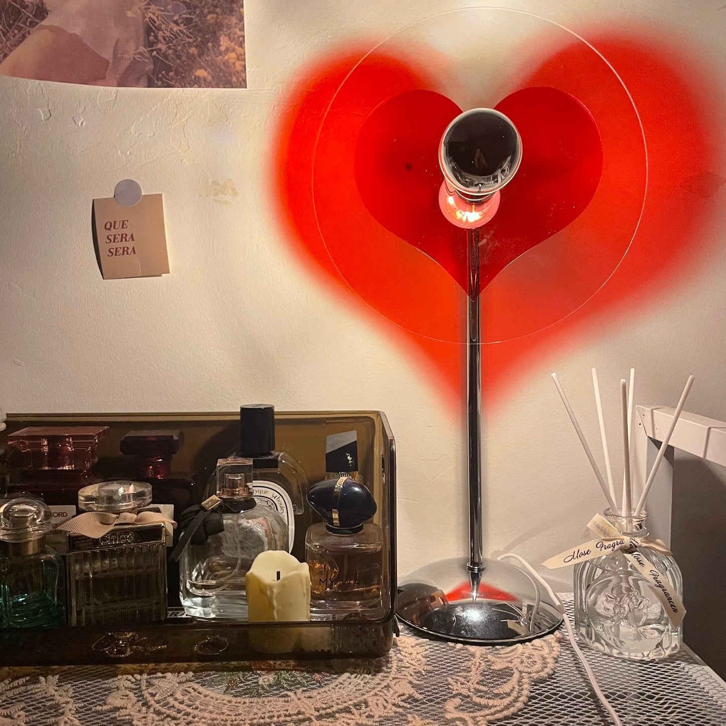 HeartBeam - Tischlampe mit Metallschirm und wiederaufladbarer LED