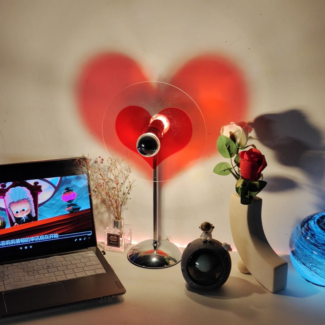 HeartBeam - Tischlampe mit Metallschirm und wiederaufladbarer LED