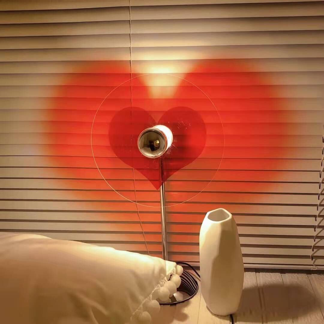 HeartBeam - Tischlampe mit Metallschirm und wiederaufladbarer LED
