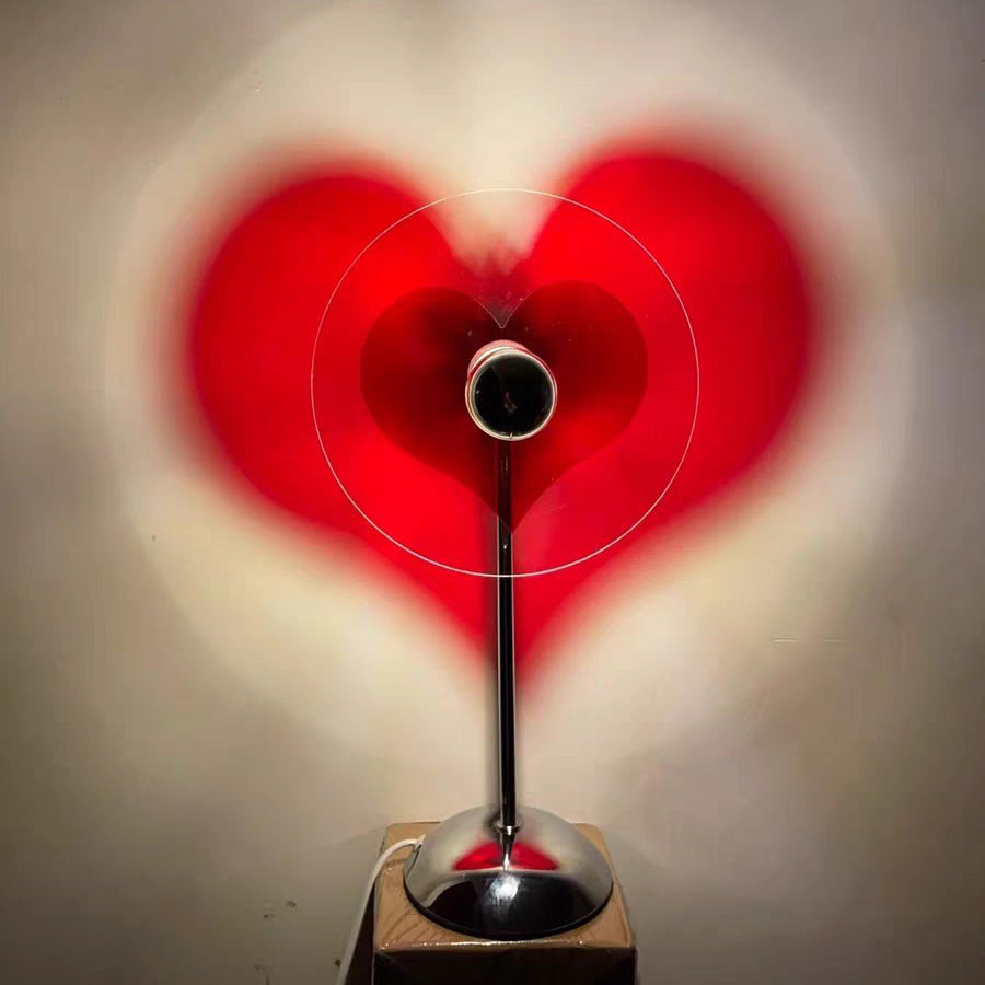 HeartBeam - Tischlampe mit Metallschirm und wiederaufladbarer LED