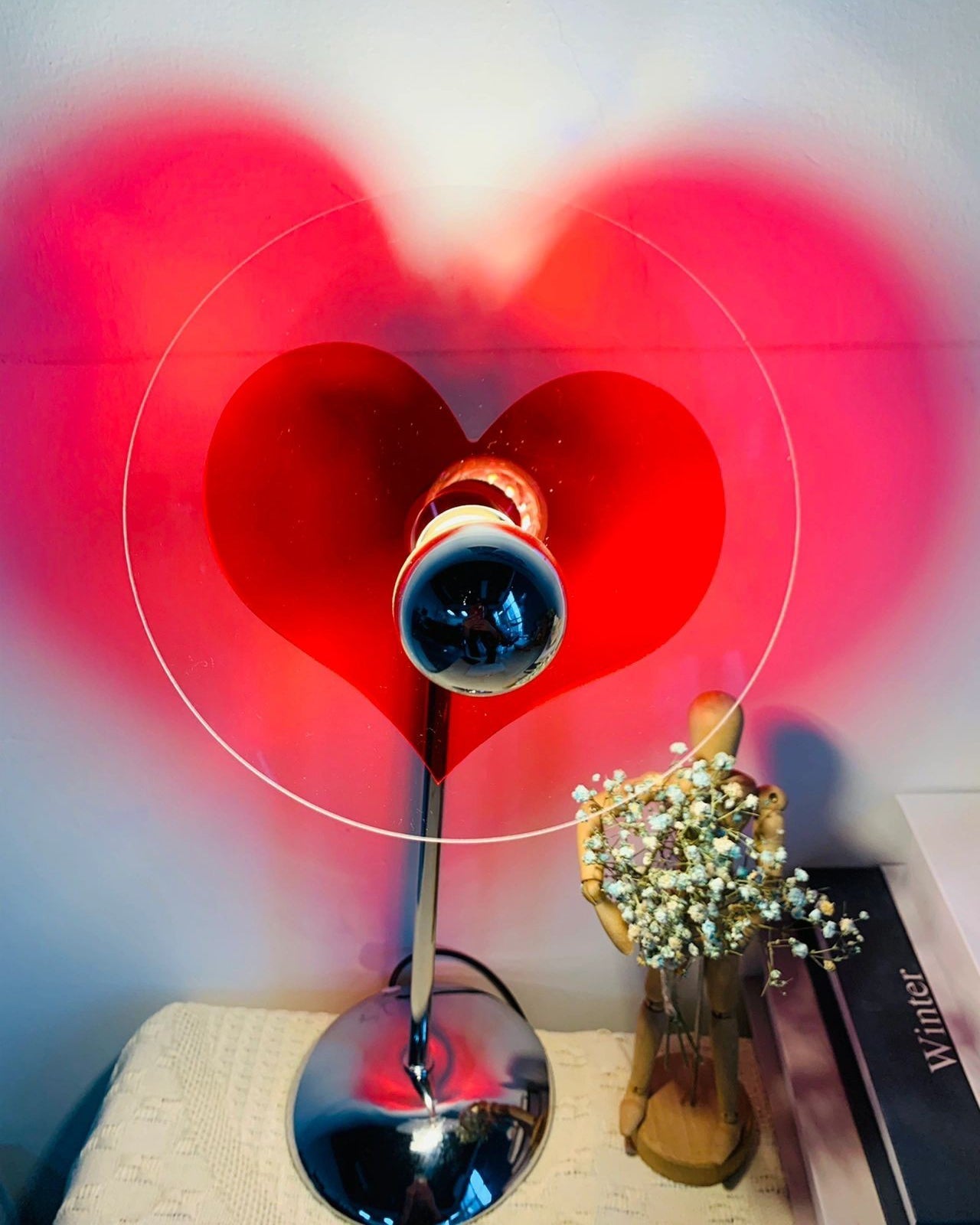 HeartBeam - Tischlampe mit Metallschirm und wiederaufladbarer LED
