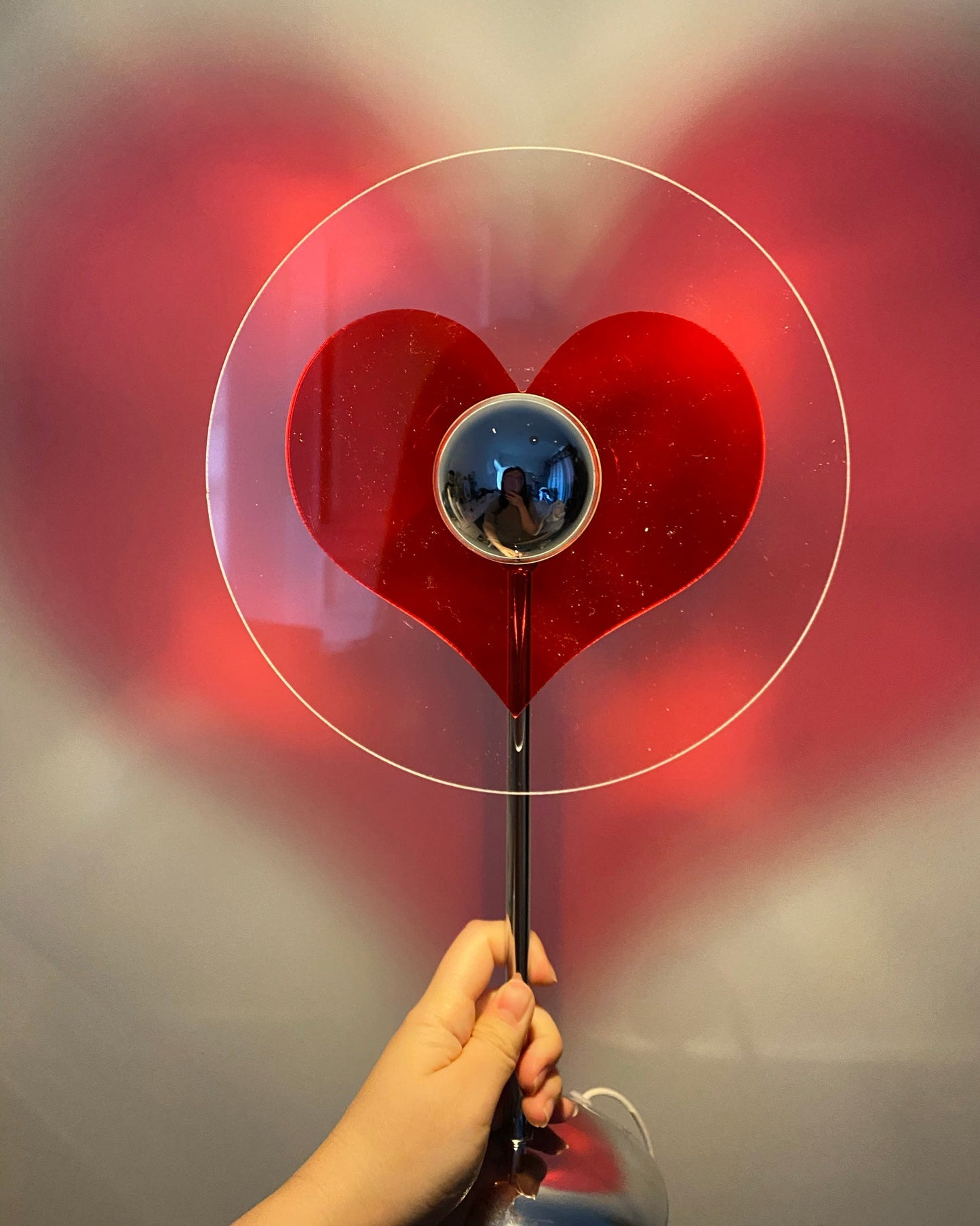 HeartBeam - Tischlampe mit Metallschirm und wiederaufladbarer LED