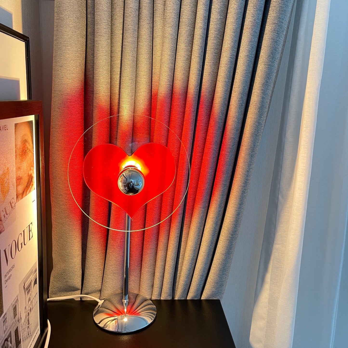 HeartBeam - Tischlampe mit Metallschirm und wiederaufladbarer LED