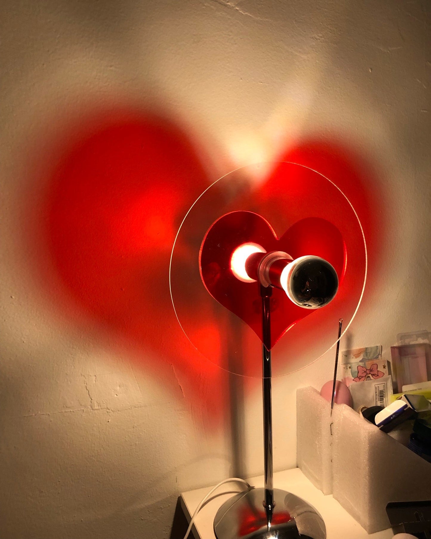 HeartBeam - Tischlampe mit Metallschirm und wiederaufladbarer LED