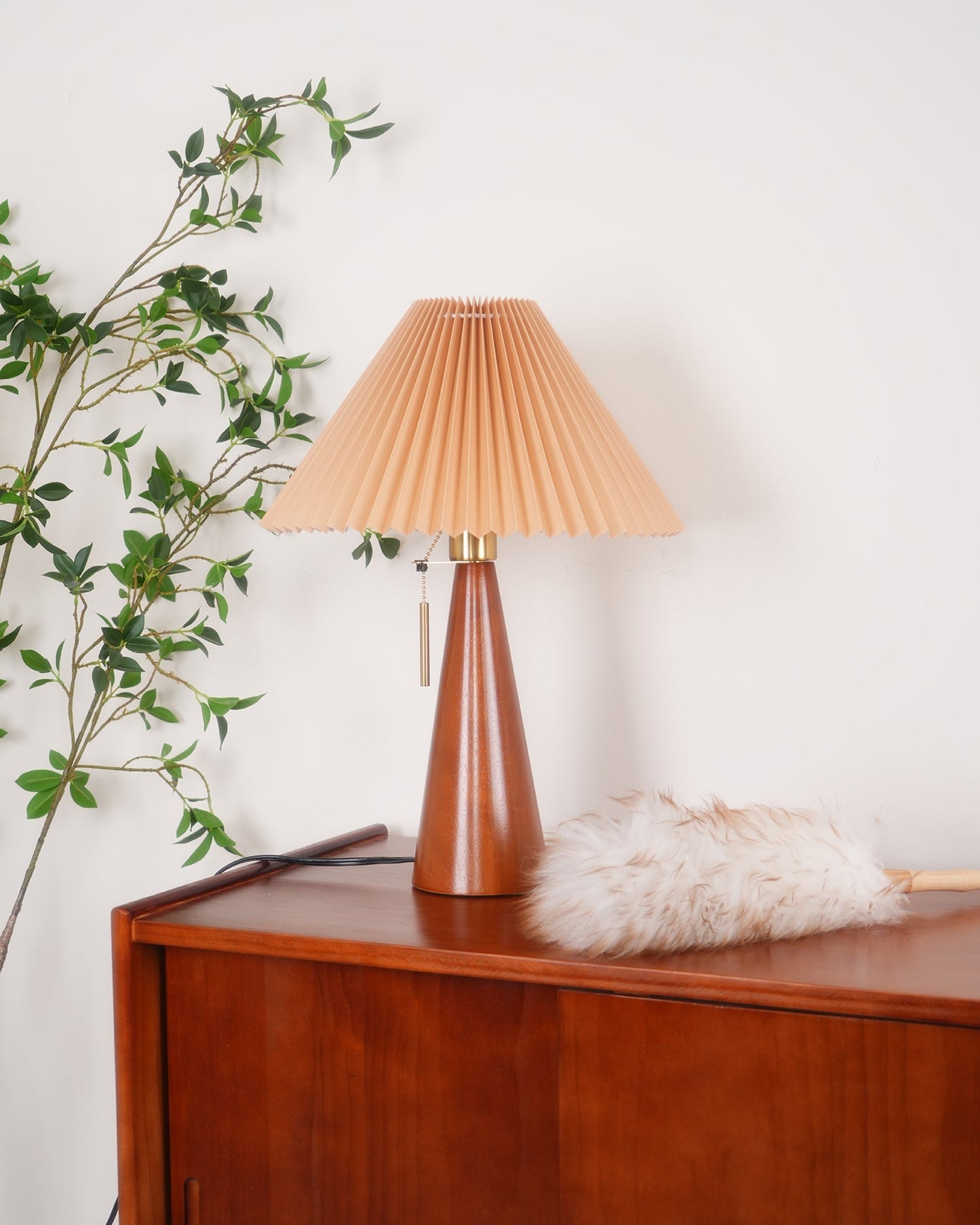 TimberLight - Moderne træ- og metallampe til bord