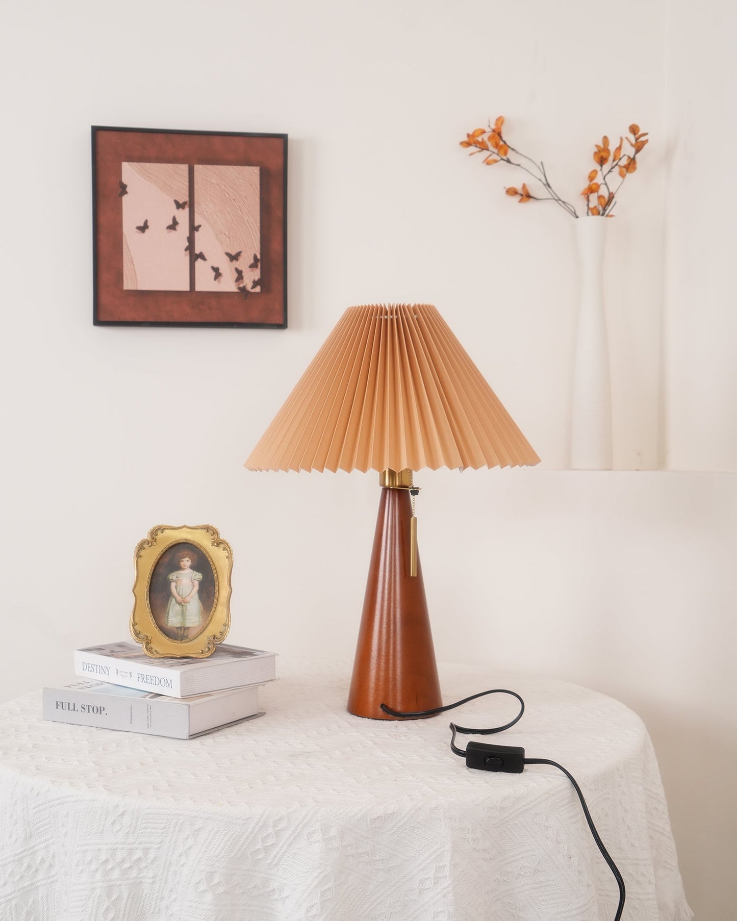 TimberLight - Moderne træ- og metallampe til bord