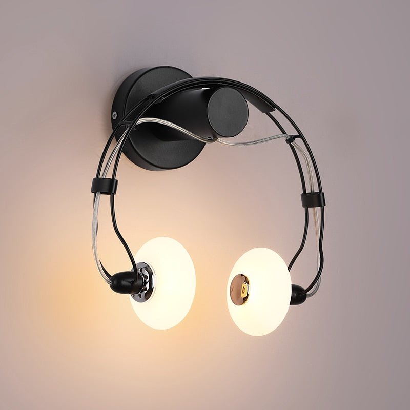 SoundWave - LED-Wandlampe in Kopfhörerform