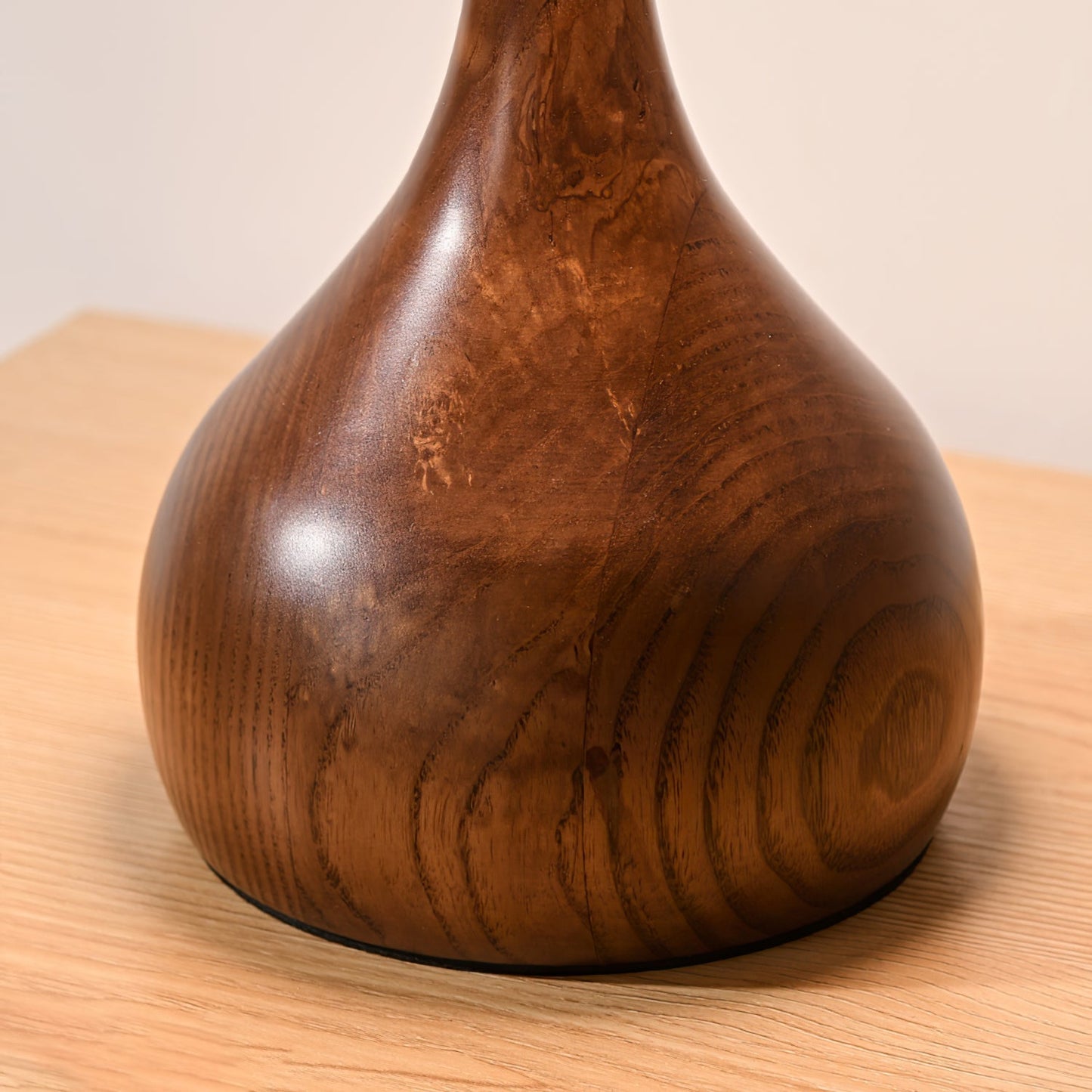 WoodLuxe - Lampe de table design avec LED réglable