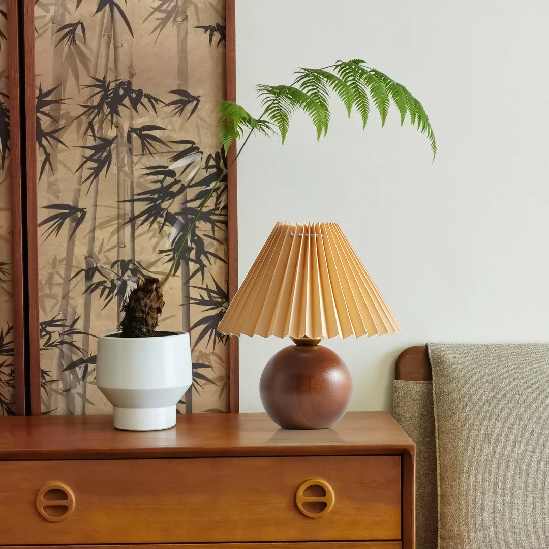 SiennaGlow - Bordlampe med træ- og stofdesign
