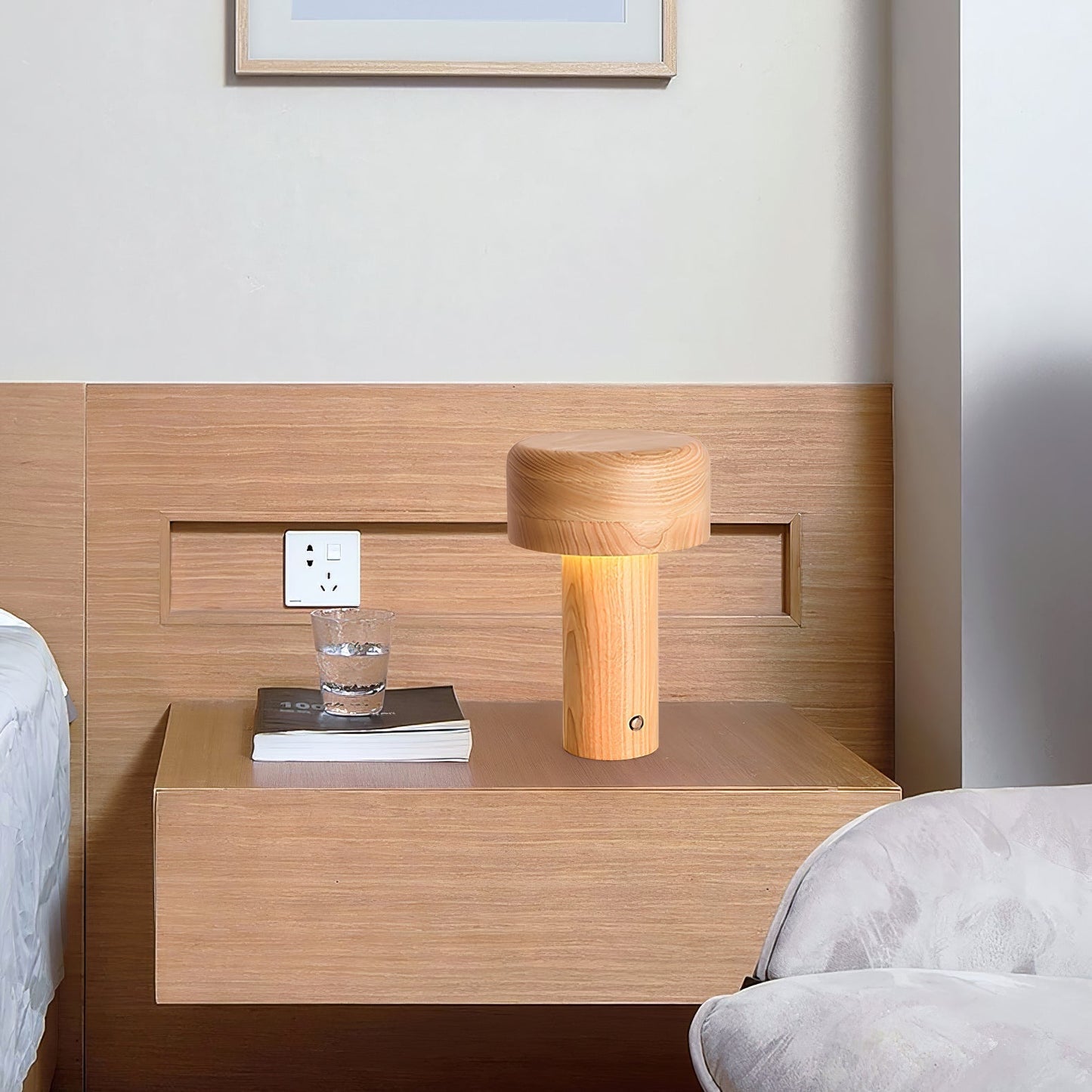 WoodenLuxe - Bordlampe med minimalistisk tårnstil og blødt lys