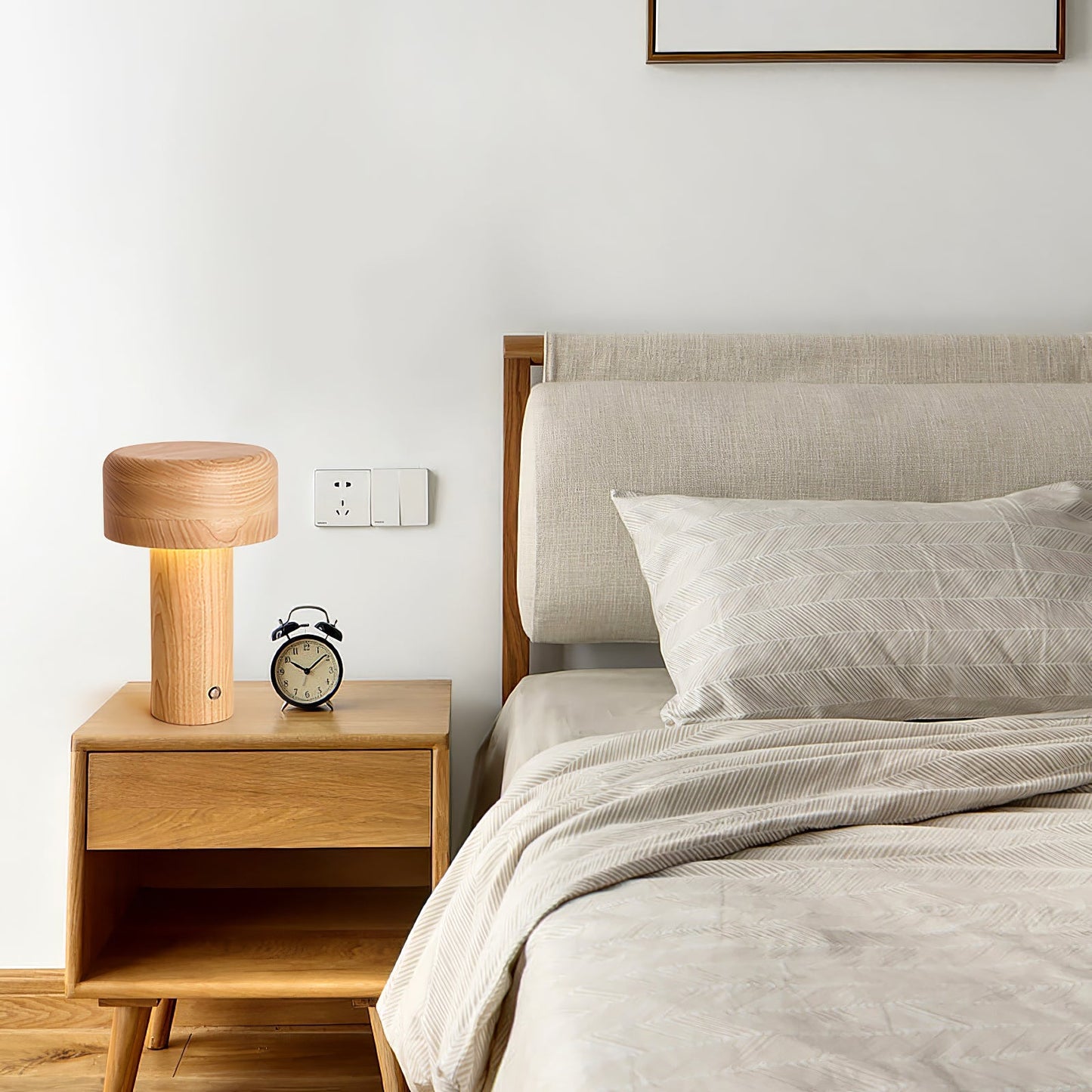 WoodenLuxe - Bordlampe med minimalistisk tårnstil og blødt lys