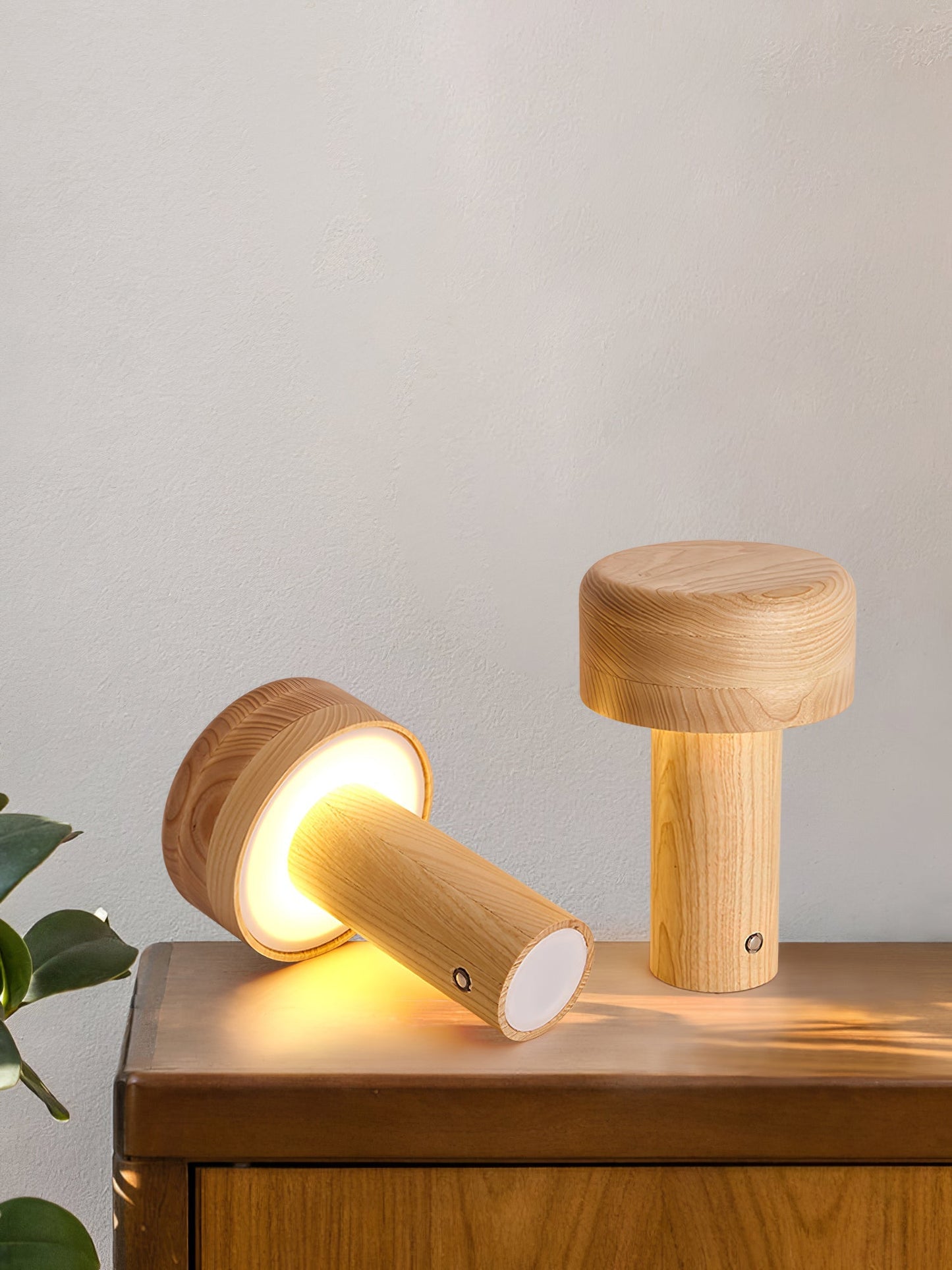 WoodenLuxe - Bordlampe med minimalistisk tårnstil og blødt lys